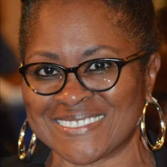 Meet your Posher, Wanwanda - Picture 1 of 1